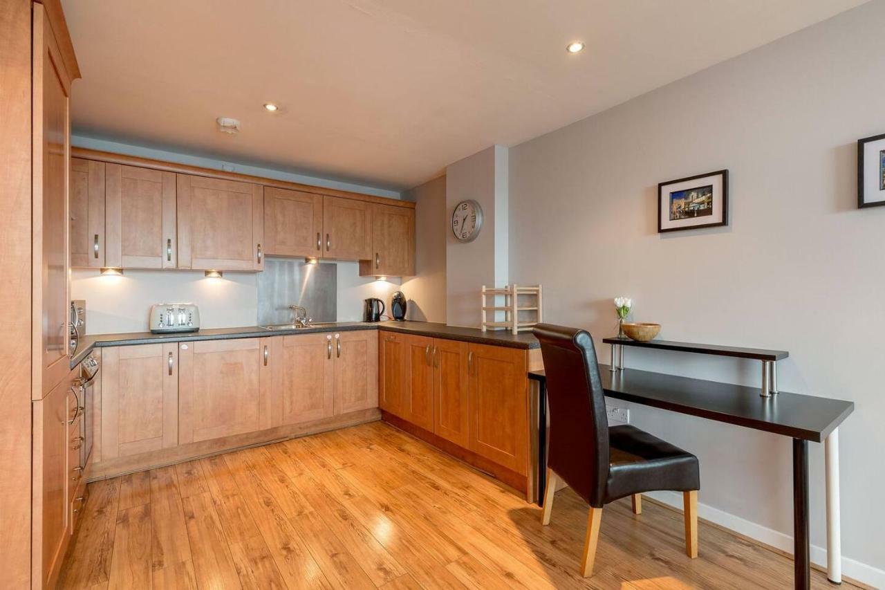 Modern Riverfront Apt. 10 Mins From Hydro/Secc Glasgow Exterior foto